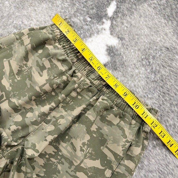 Kids Camo Carhartt Pull On Shorts - Picture 7 of 12